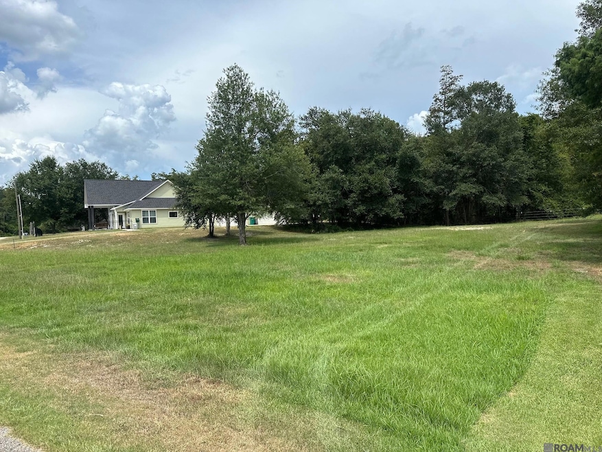 15850 Cypress Point Ln, French Settlement, LA 70733 - photo 1