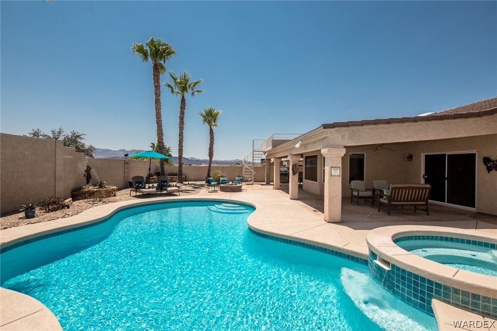 Beautiful Pool/Spa Home