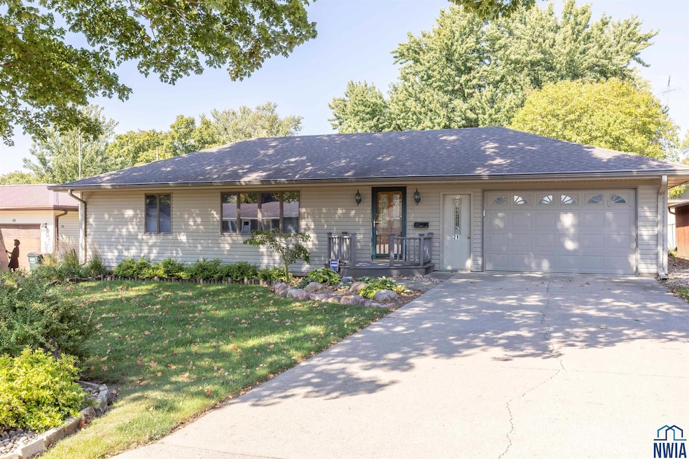 21 Elmwood Dr, Mapleton, IA 51034 - photo 1