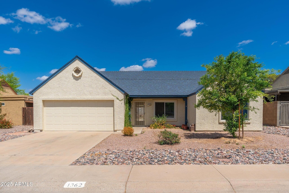 1362 E Wickieup Ln, 04-17 - 01