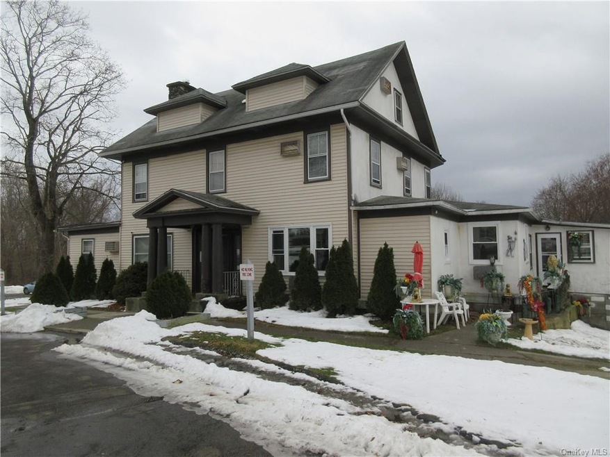 3489 Lexington Ave unit 1, Mohegan Lake, NY 10547 - photo 1