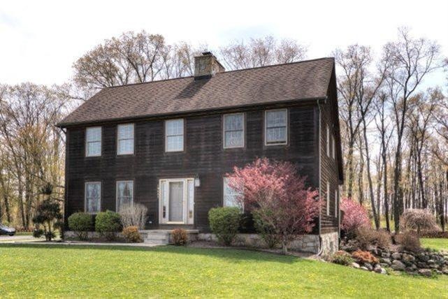 Classic Salt Box traditional home.
