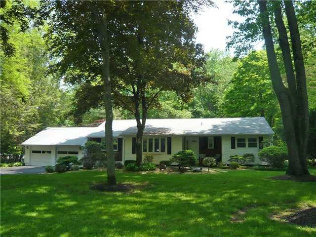 5 Moriah Ln, Suffern, NY 10901 - photo 1