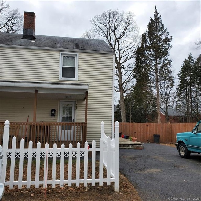 208 Priscilla St, Bridgeport, CT 06610 - photo 1