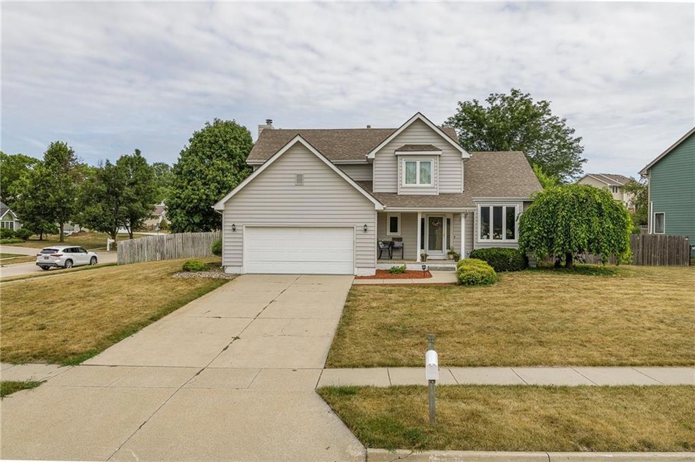 2500 E Leach Ave, Des Moines, IA 50320 - photo 1