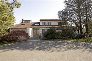 4 Jenny Close, Mamaroneck, NY 10543 - photo 1