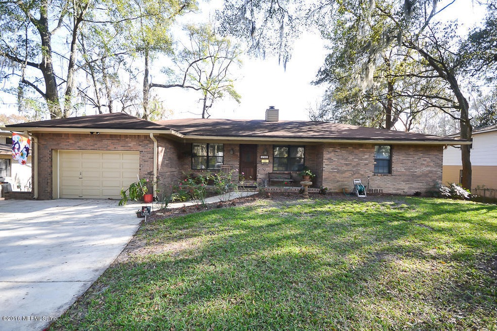 5722 Shorewood Rd, Jacksonville, FL 32210 - photo 1