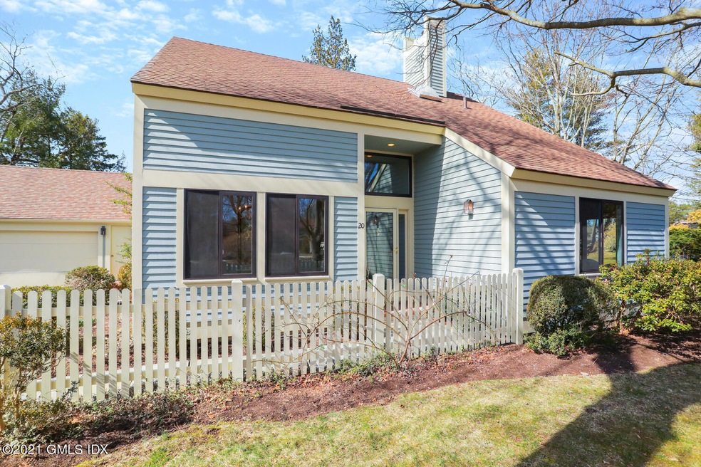 20 E Lyon Farm Dr, Greenwich, CT 06831 - photo 1