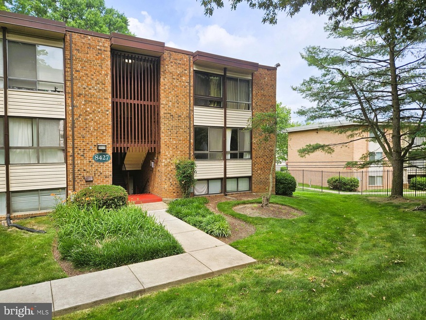 8427 Greenbelt Rd unit 8427-102, Greenbelt, MD 20770 - photo 1