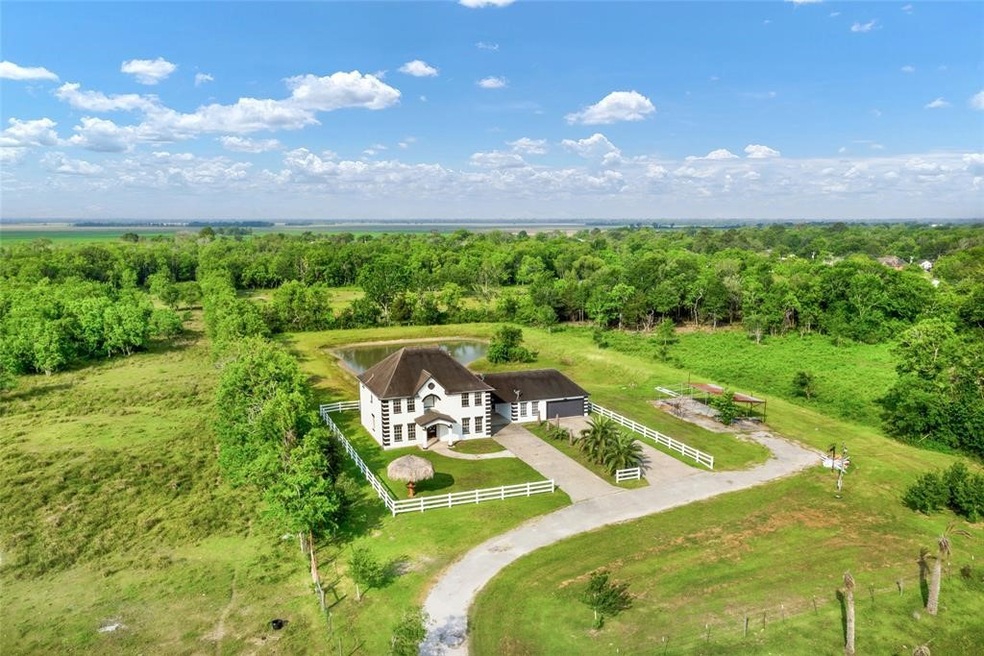 9500 Bissell Rd, Manvel, TX 77578 - photo 1