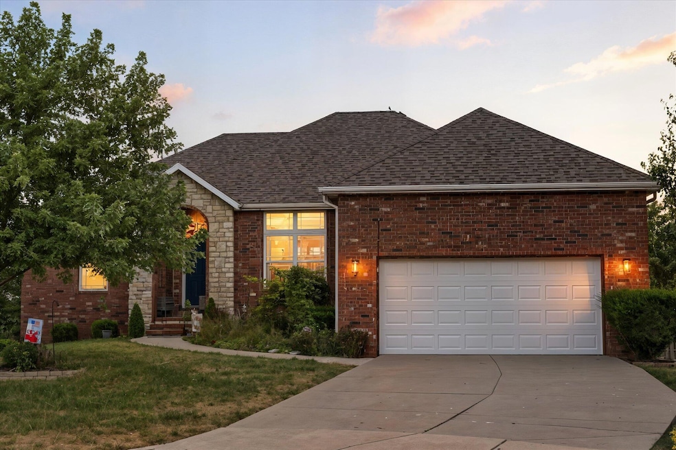 Under Contract $442,000