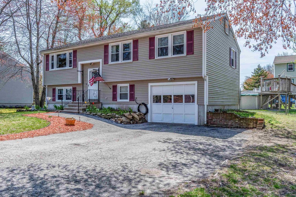 8 Pell Ave, Nashua, NH 03060 - photo 1