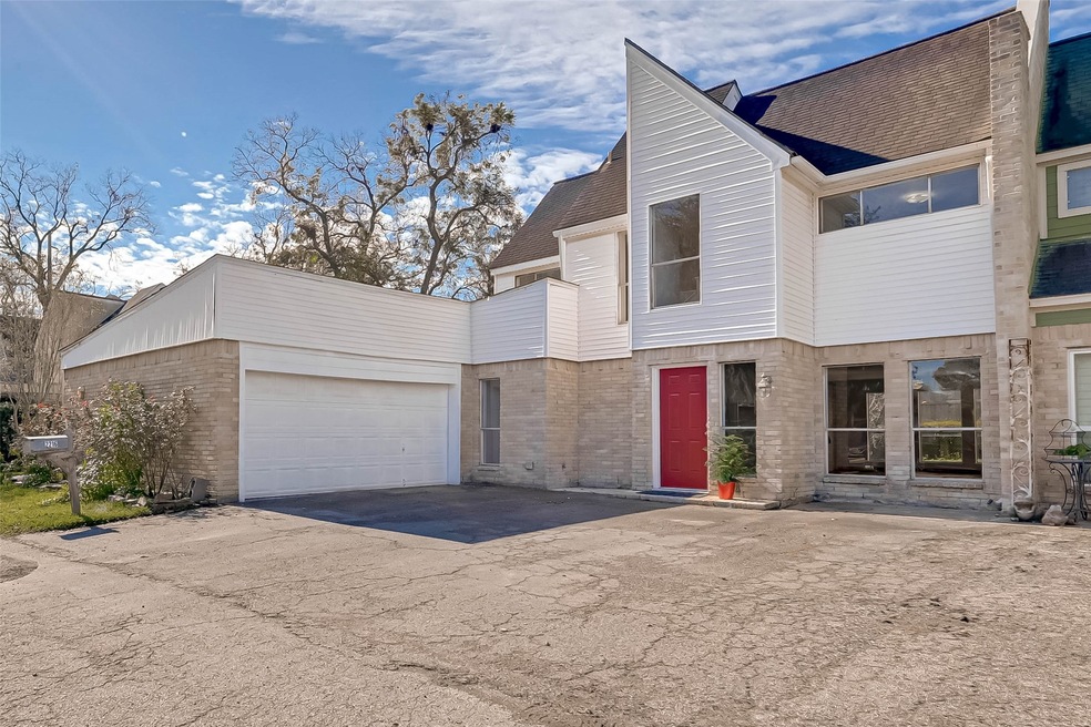 2216 Par Ln, Richmond, TX 77469 - photo 1