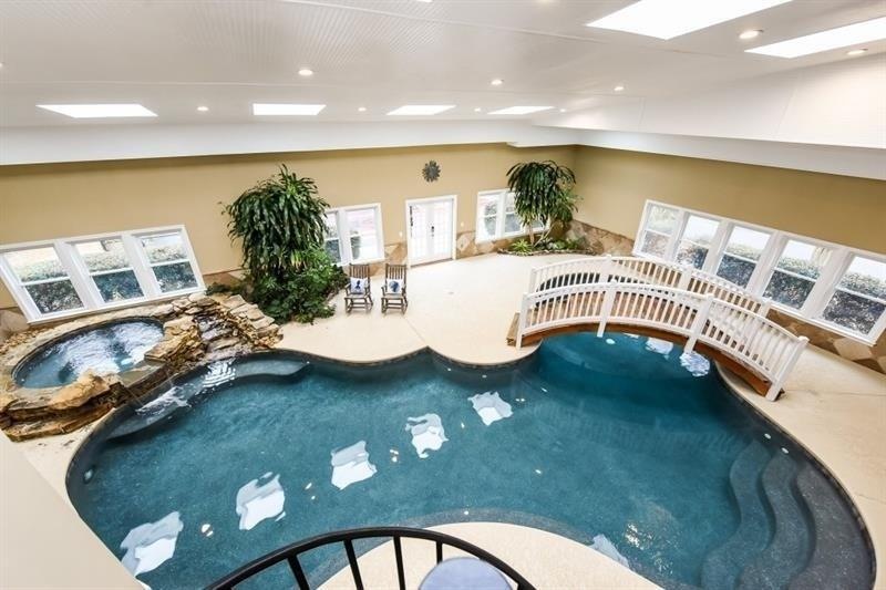 Stunning luxury estate in Milton! This home will m