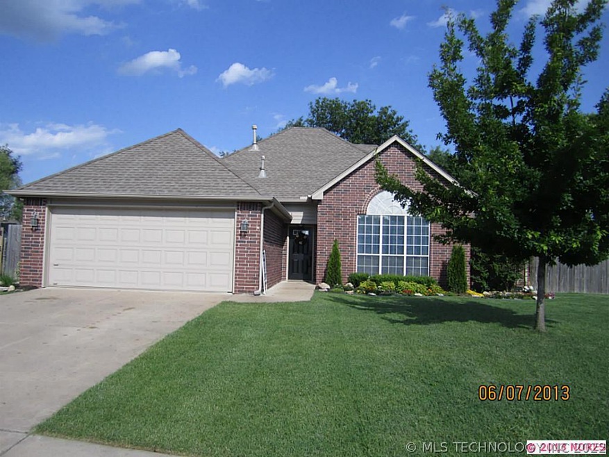 Beautiful full brick home ready for you to call ho
