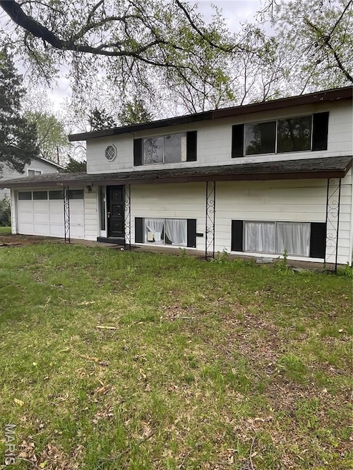 7316 Elm Grove Ct, Hazelwood, MO 63042 - photo 1