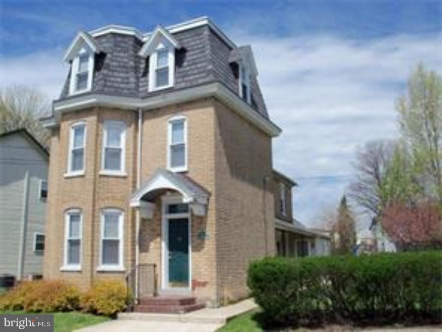 33 E Vine St unit 2, Pottstown, PA 19464 - photo 1