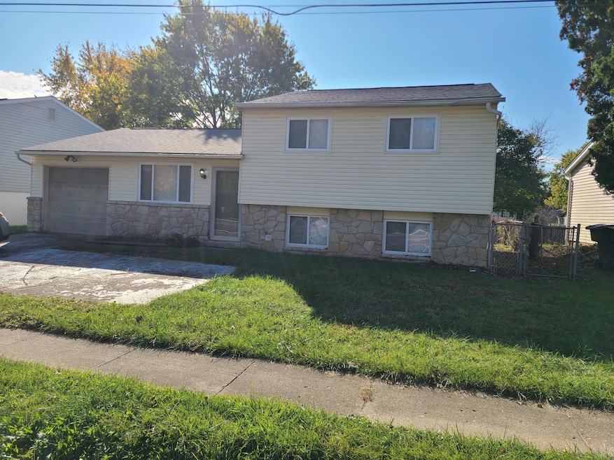 5403 Refugee Rd, Columbus, OH 43232 - photo 1