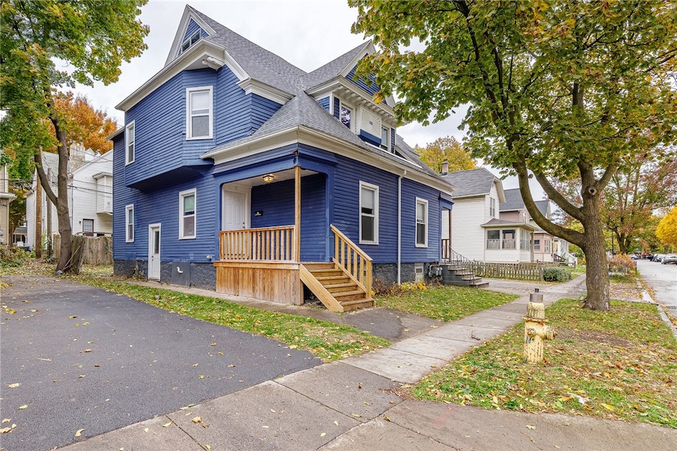 Pending $279,900 • Co-Listing Agent