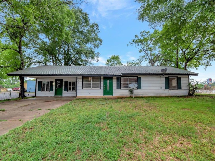 200 W Starr Ave, Nacogdoches, TX 75961- Homes.com