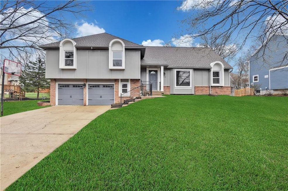 12416 W 102nd St, Lenexa, KS 66215 - photo 1