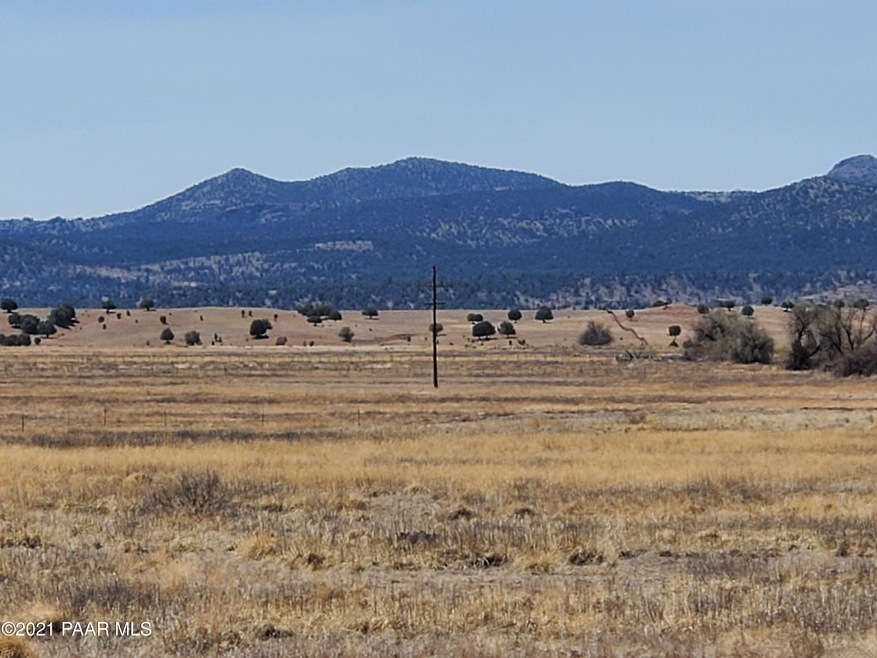 149a W Harvest Way, Paulden, AZ 86334 - photo 1