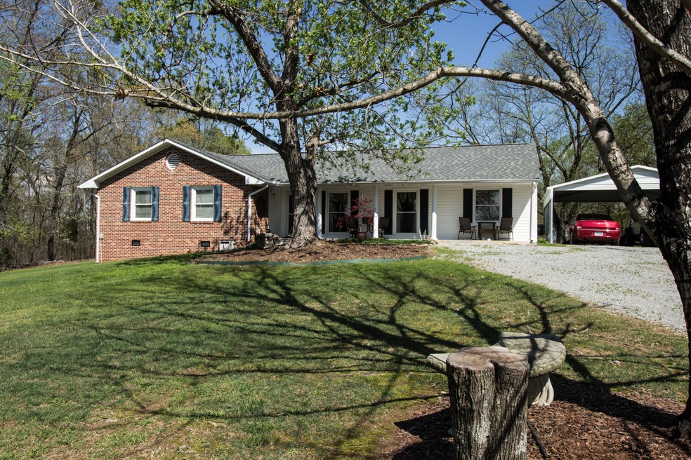 Front of House 3.jpg