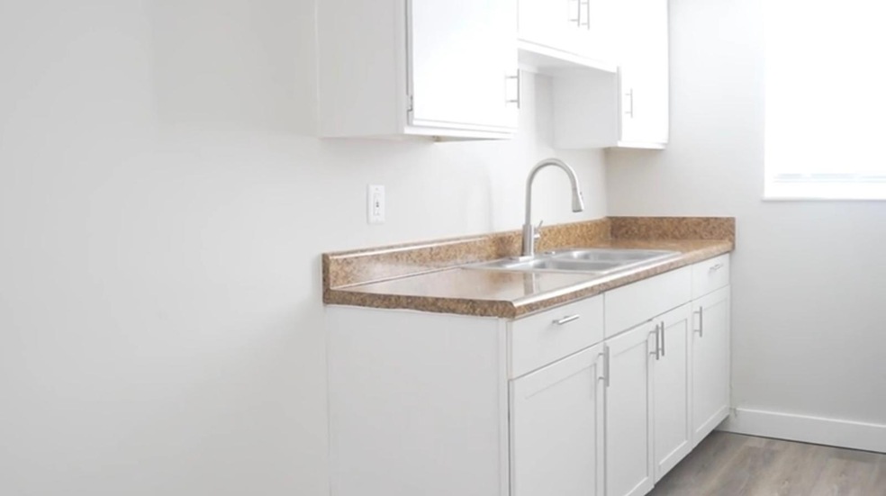 1885 40th Ave unit 2, Vero Beach, FL 32960 - photo 1