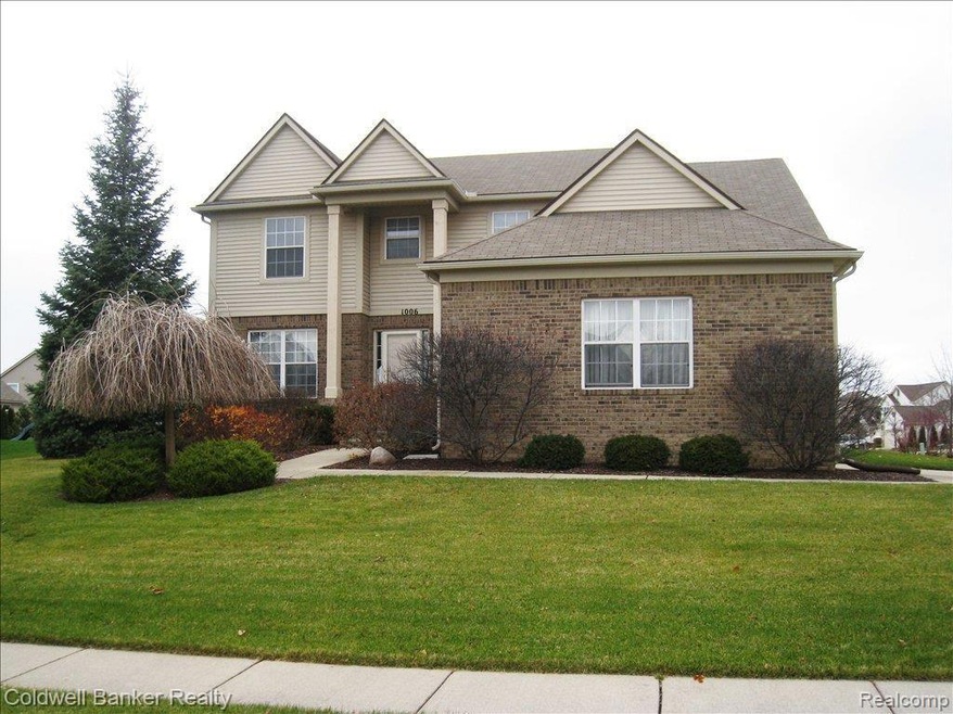 1006 Oak Cluster