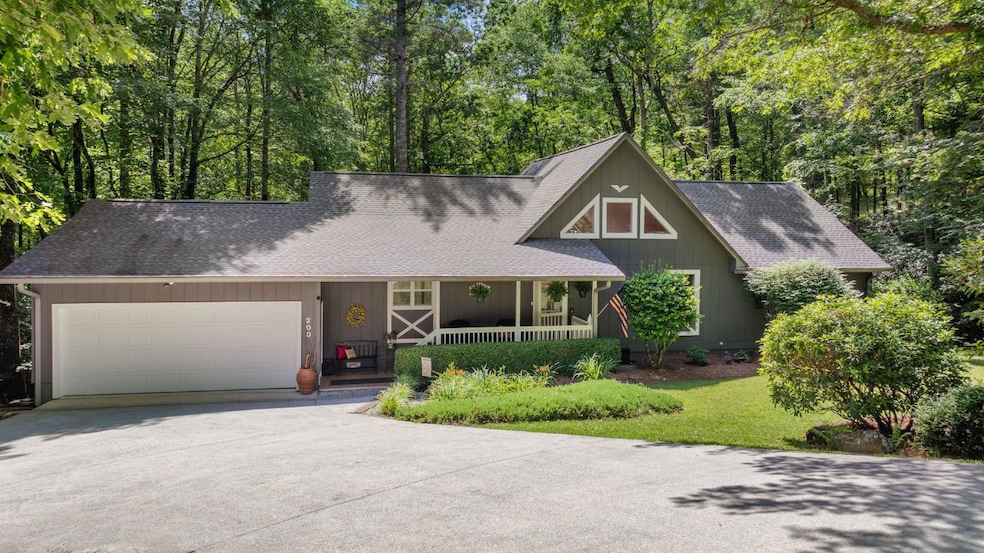 For Sale $715,000 • Co-Listing Agent
