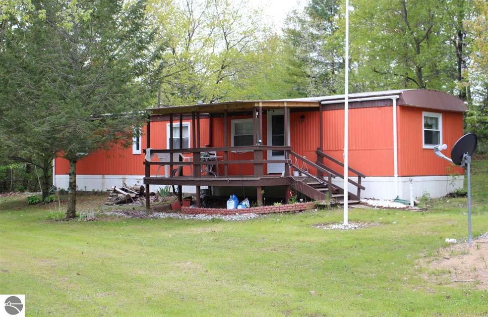 5794 Prescott Dr, Tawas City, MI 48763 - photo 1