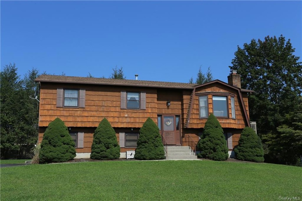 5 Captain McGovern Dr, Stony Point, NY 10980 - photo 1