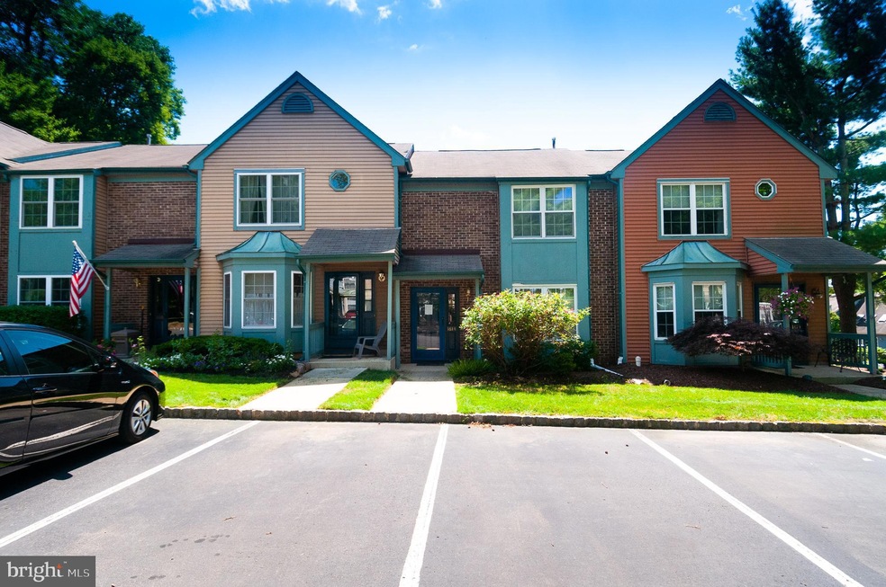 1614 Mulberry Ct unit 1614, Monmouth Junction, NJ 08852 - photo 1