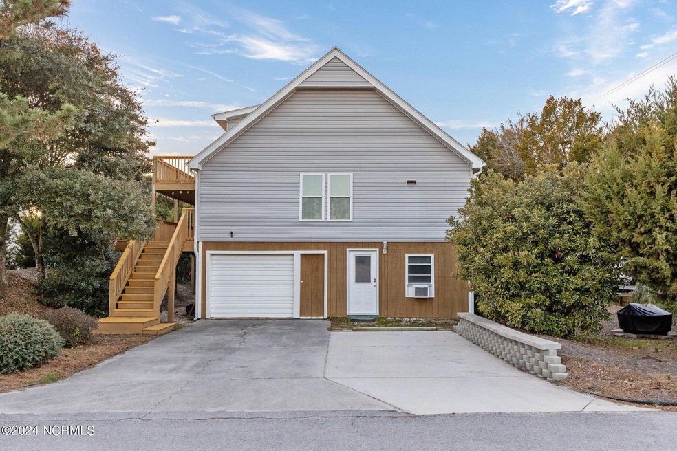 107 Bryan St East