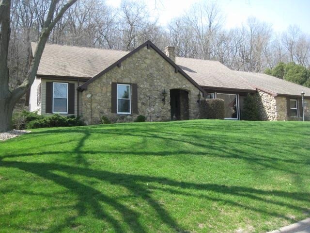 2703 Woodside Dr, Cross Plains, WI 53528 - photo 1