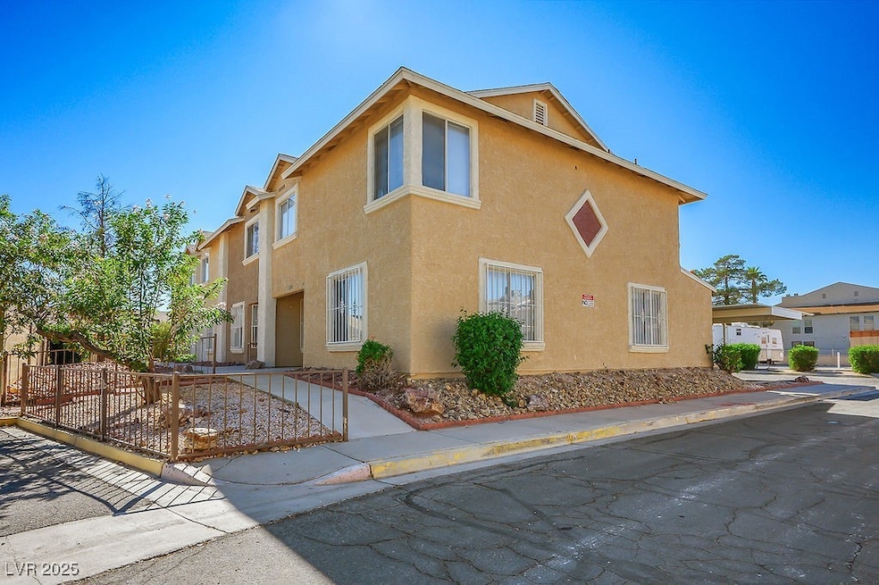 For Rent $1,600/month