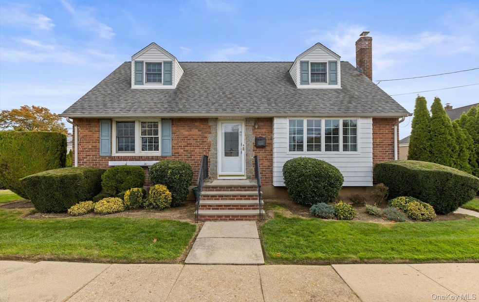 For Sale $874,000 • Co-Listing Agent