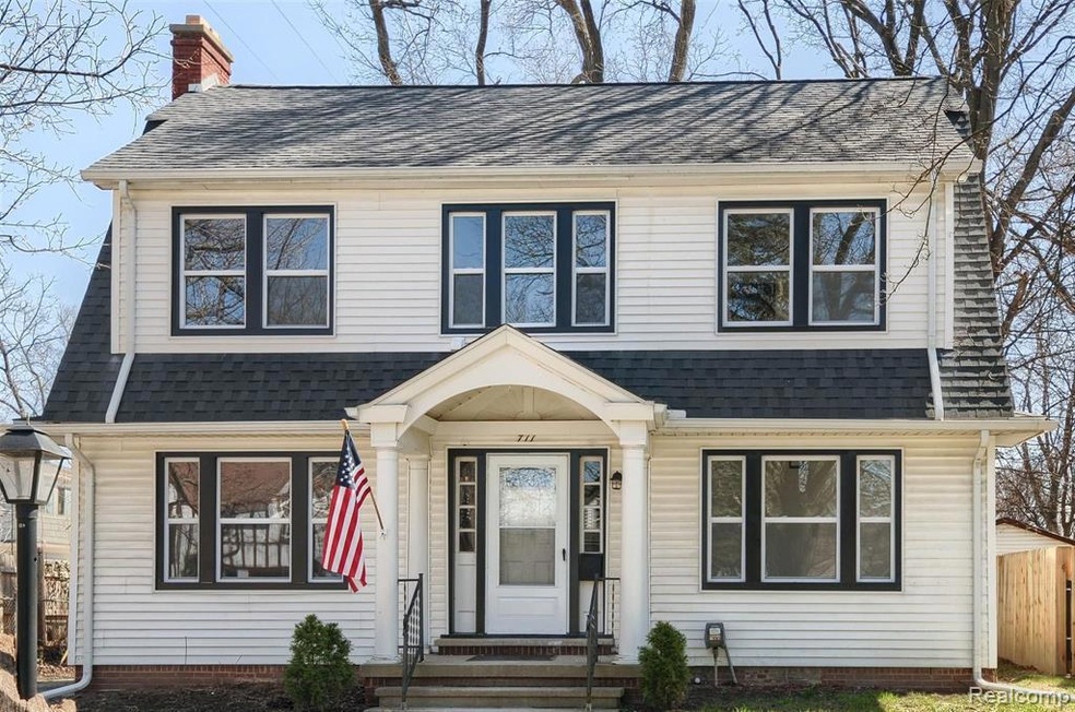 711 Kensington Ave, Flint, MI 48503 - photo 1