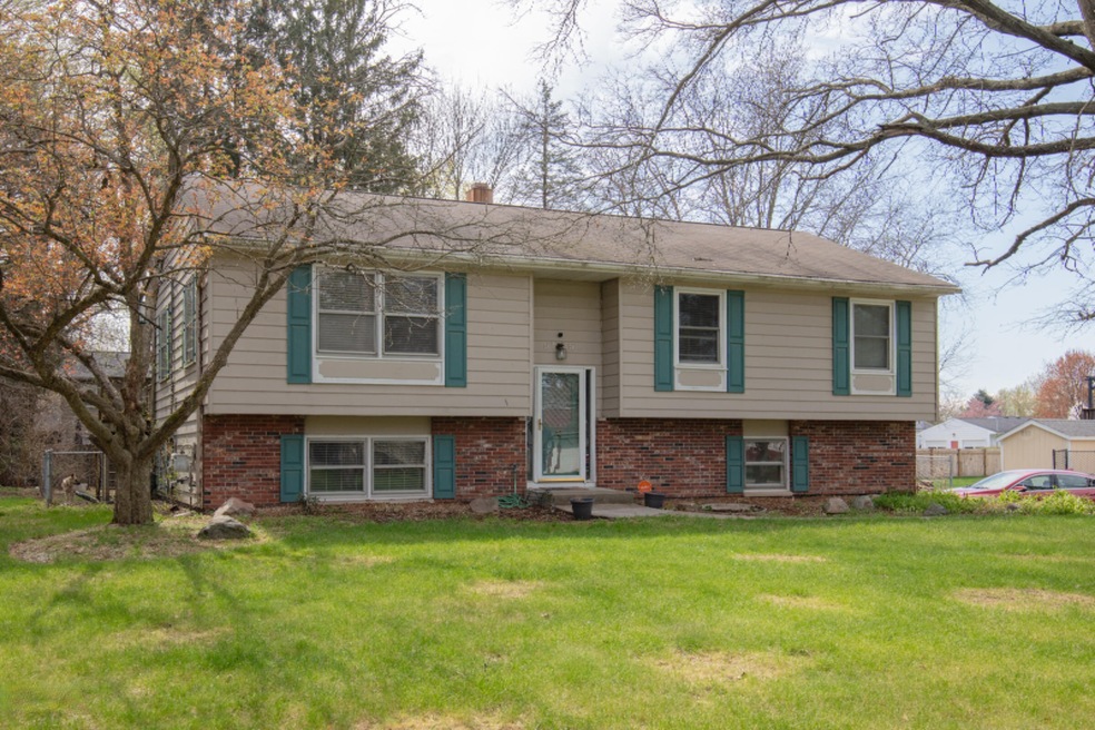 5775 Castleton-101