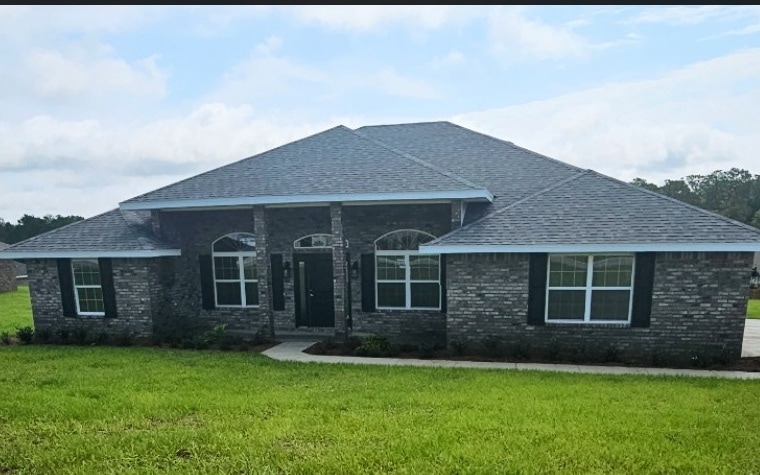 621 NW Forest Meadows Ave, Lake City, FL 32055 - photo 1