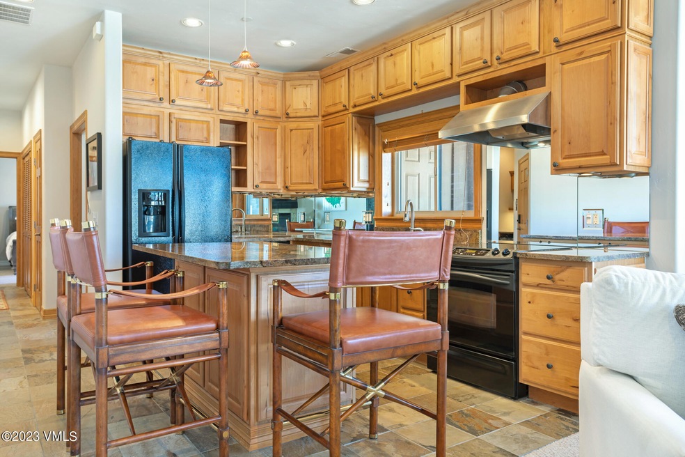 Riverwalk Garnet 405 MLS-2