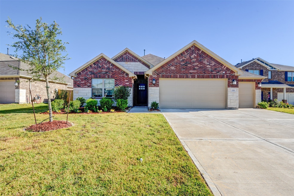 539 High Holly Cir, Magnolia, TX 77354 - photo 1