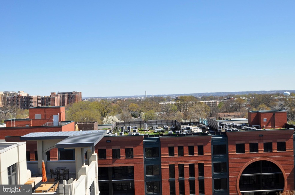 Clarendon 1021 unit 931, Arlington, VA 22201 - photo 1