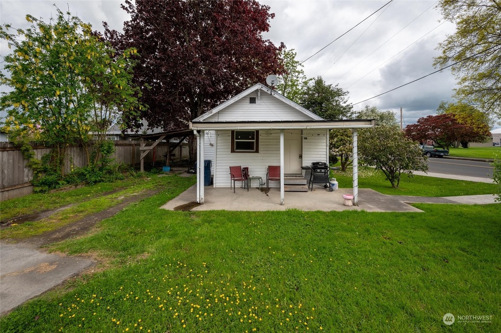 118 S Harkness St, Everson, WA 98247 - photo 1