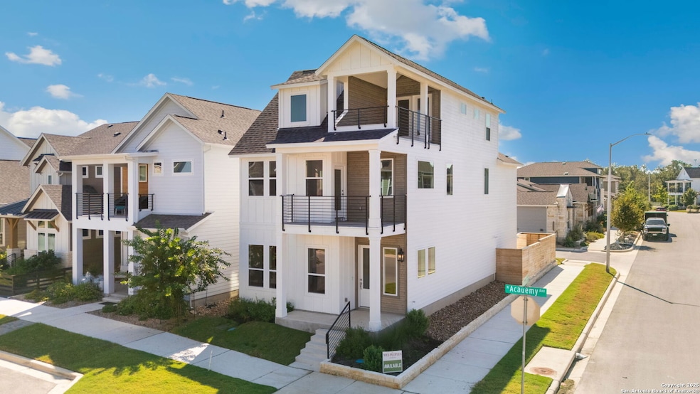 895 N Academy Ave, New Braunfels, TX 78130 - photo 1