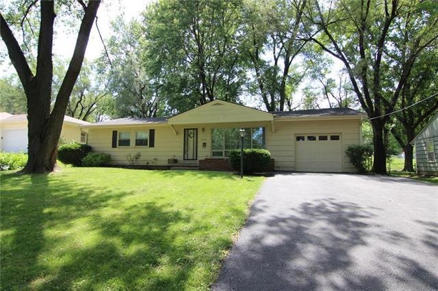 5236 Halsey St, Shawnee, KS 66216 - photo 1