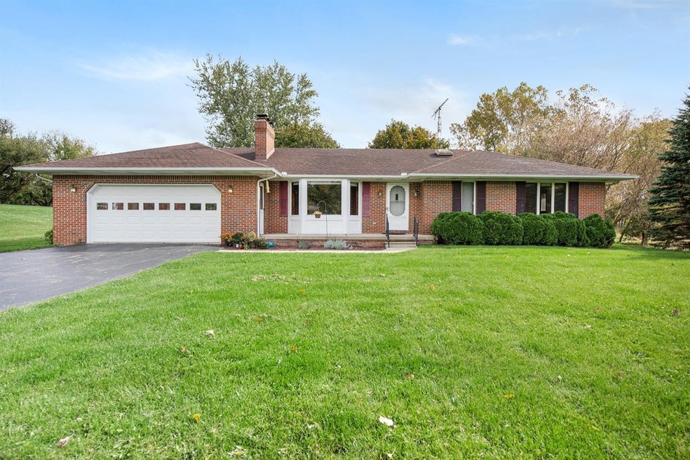 1140 N Freer Rd, Chelsea, MI 48118 - photo 1