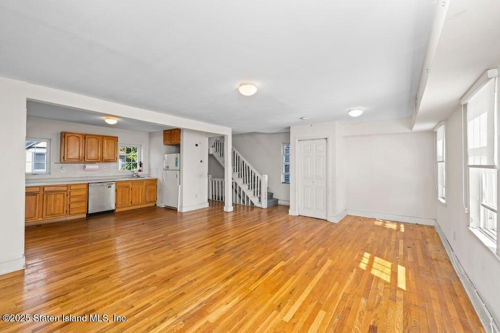 143 Beach St