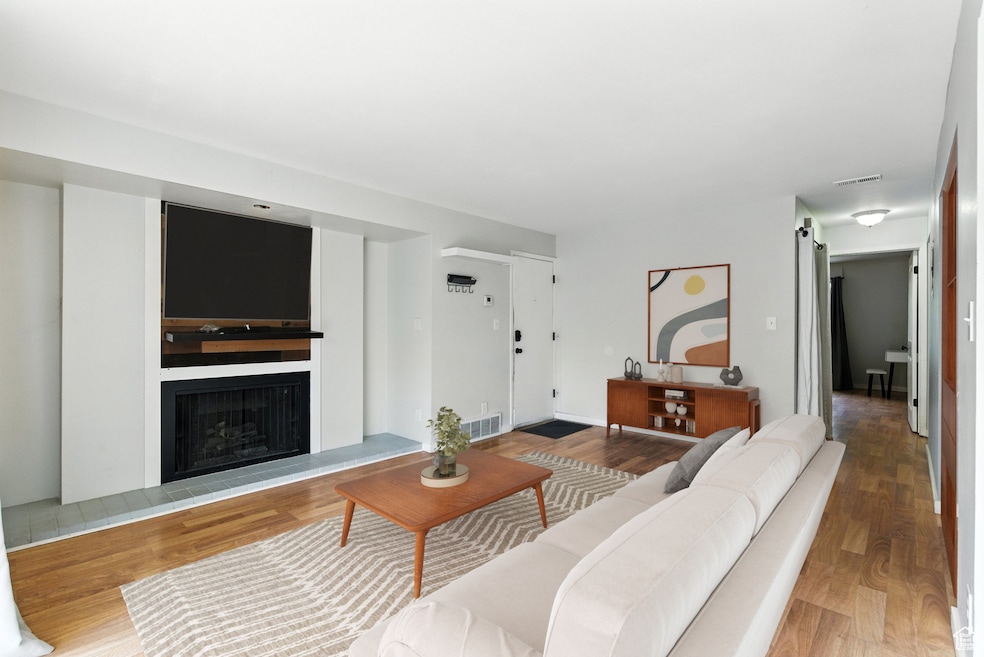 For Sale $251,464 • Co-Listing Agent