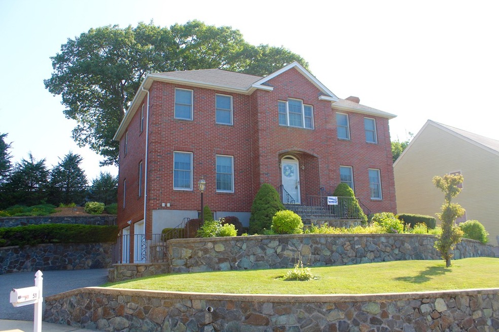 51 Walsh Ave, Stoneham, MA 02180 - photo 1